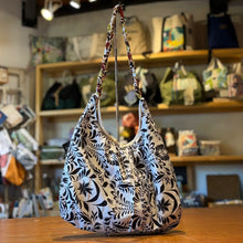 Cargar imagen en el visor de la galería, Bolso Papaya, impermeable
