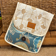 Cargar imagen en el visor de la galería, Kiwi, Funda para laptop

