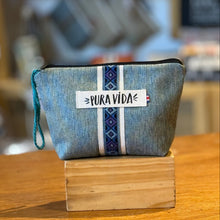 Cargar imagen en el visor de la galería, Cosmetiquera Madrid, impermeable
