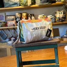 Cargar imagen en el visor de la galería, Cosmetiquera Salva
