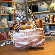 Cargar imagen en el visor de la galería, Bolso Jeny, equipaje de mano
