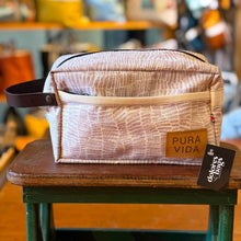 Cargar imagen en el visor de la galería, Bolsito FELIX, impermeable
