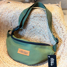 Cargar imagen en el visor de la galería, ECO, belt bag impermeable
