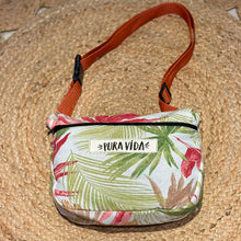 Cargar imagen en el visor de la galería, Belen, belt bag estampado
