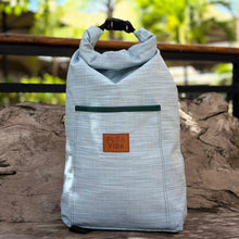 Cargar imagen en el visor de la galería, MOCHILA ARENAL, impermeable
