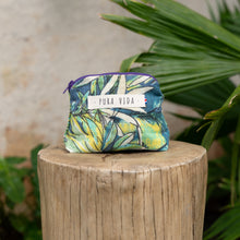 Load image into Gallery viewer, Cahuita, cosmetic bag
