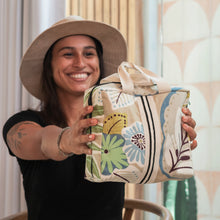 Load image into Gallery viewer, Olivia Makeup bag, waterproof
